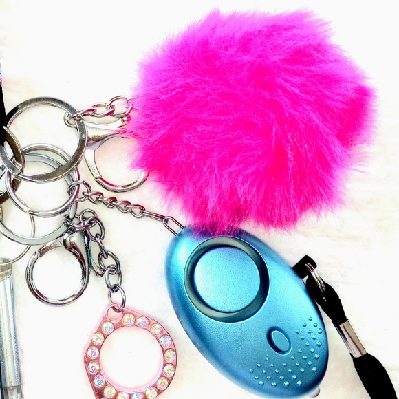 Self Defense Keychain - Picture 2 of 4